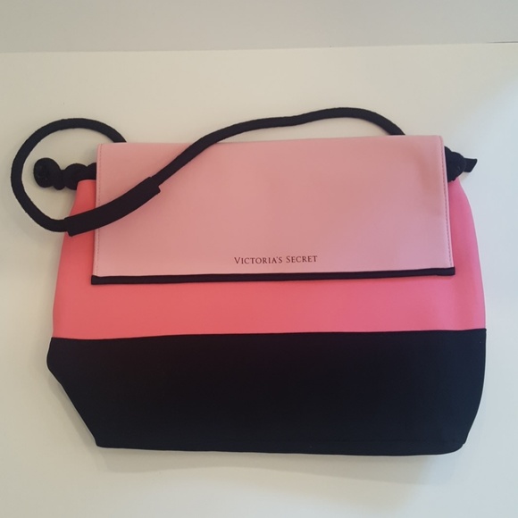 Victoria's Secret Handbags - Victoria's Secret cooler tote